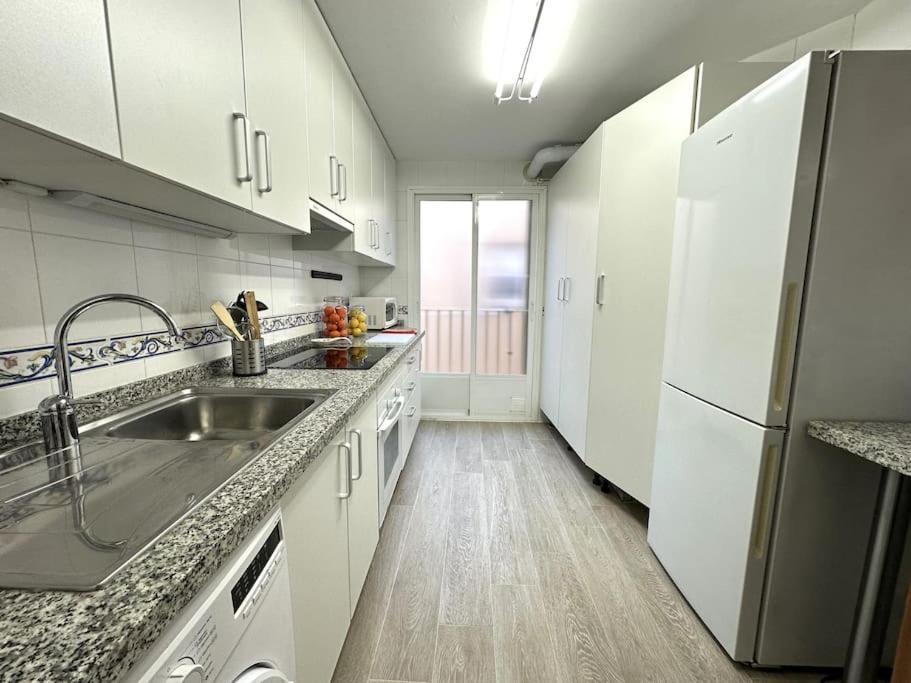 Piso En Linares Zona Centro Con Parking Gratis公寓 外观 照片