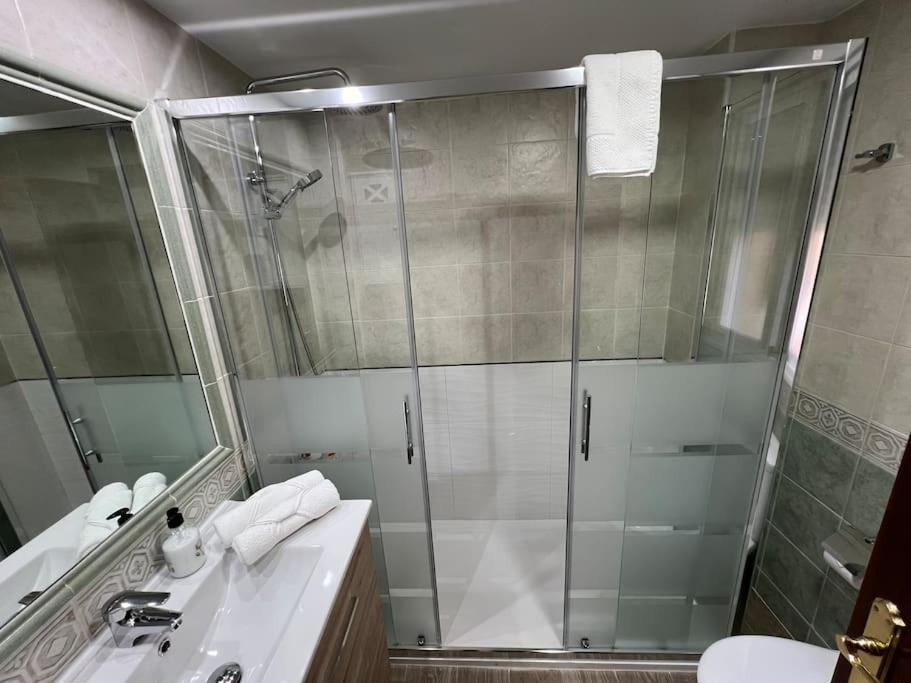 Piso En Linares Zona Centro Con Parking Gratis公寓 外观 照片