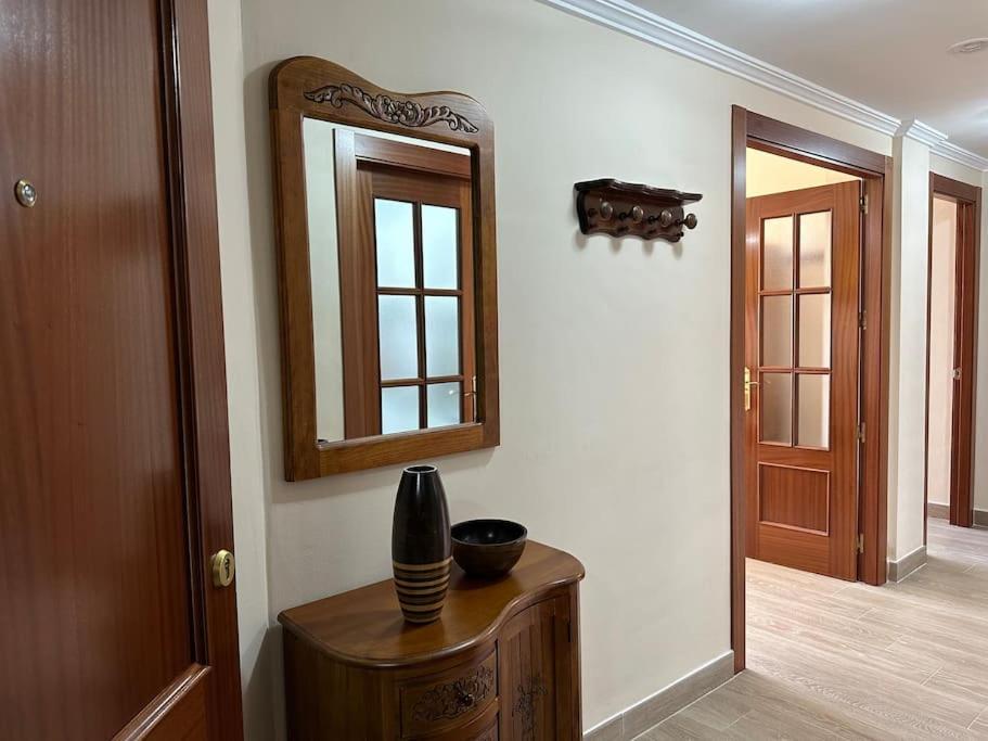 Piso En Linares Zona Centro Con Parking Gratis公寓 外观 照片